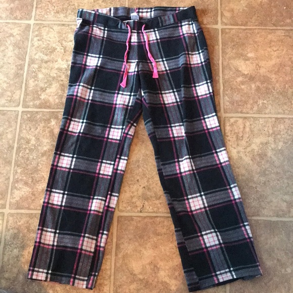 Old Navy Pyjamas - Picture 1 of 2